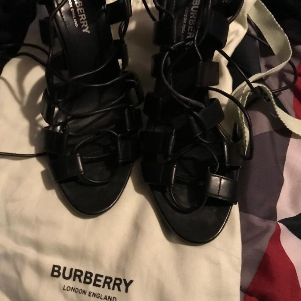 burberry sandals
